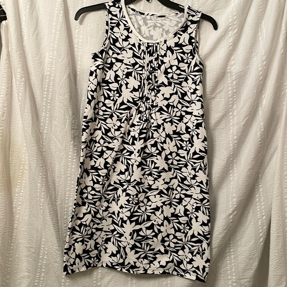 Lands’ End dress coverup sleeveless. Size xs extra small. Floral.